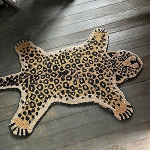 New tiger door or bath mat